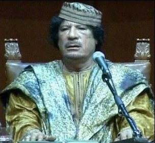 Qaddafi speaks in Rome, June 12, 2009, receiving jeers and applause for often contradictory comments on women's rights