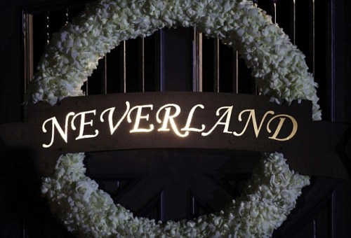 Neverland gate in Los Olivos, California, July 1, 2009