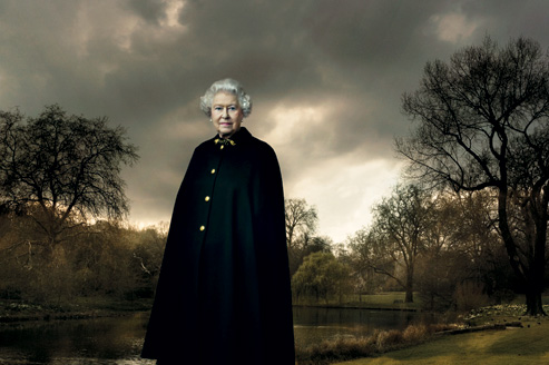 photo of Queen Elizabeth II at Buckingham Palace, March 28, 2007, by Annie Leibovitz