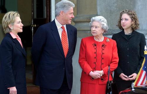 The Queen with President Bill Clinton in 2000
