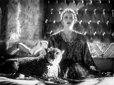 Brigette Helm as the Queen of Atlantis, the Lost Continent, shown here with one of her screen cheetahs.  "L'Atlantide" (1932)