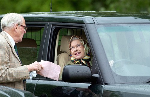 the-queen-prince-philip-secretary-z